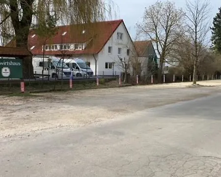 Riedwirtshaus موتيل *